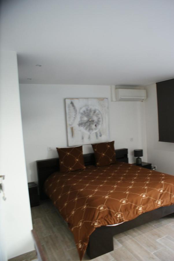 Apartamento Loft Ravissant Avec Piscine Cagnes-sur-Mer Exterior foto