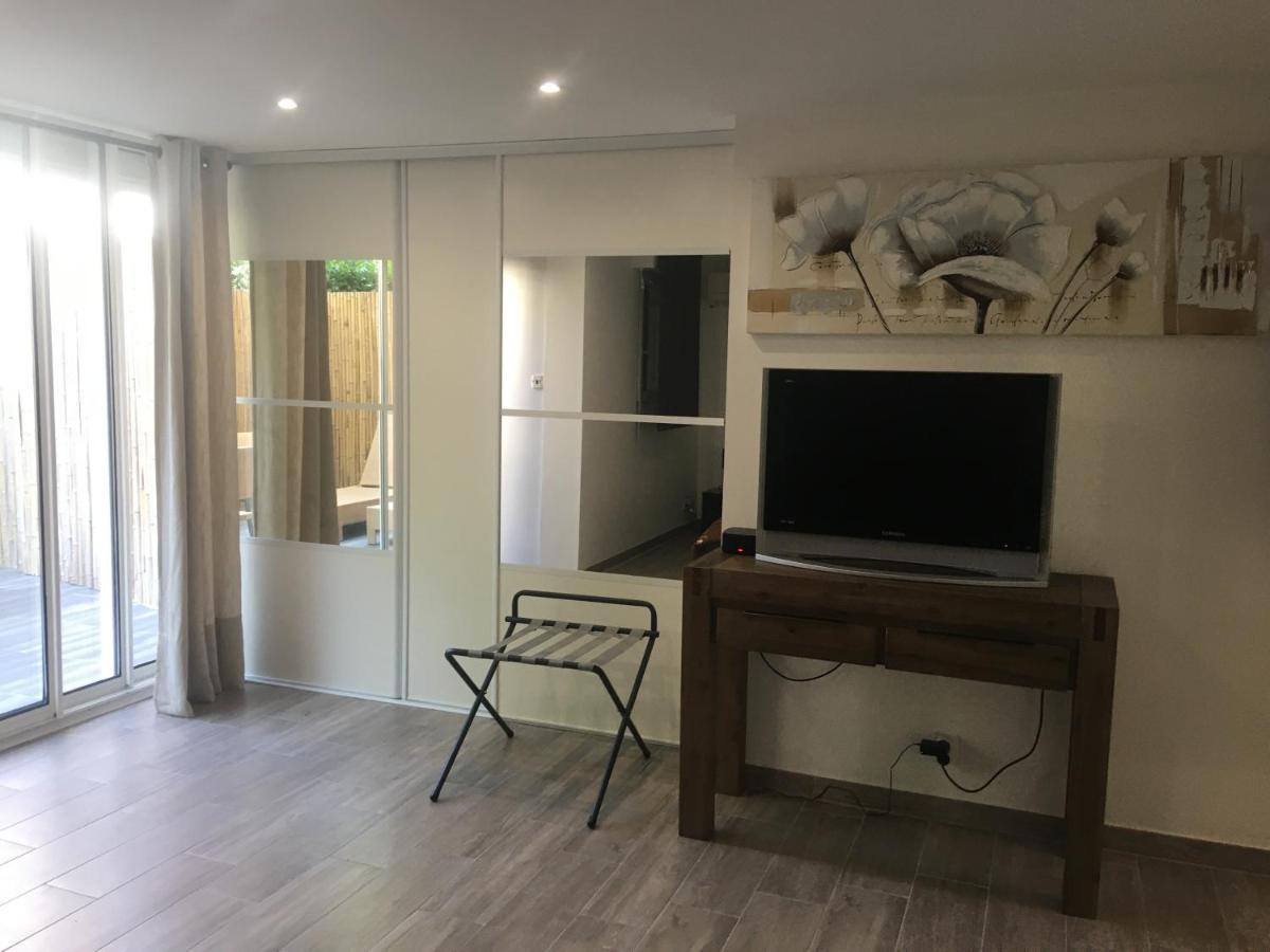 Apartamento Loft Ravissant Avec Piscine Cagnes-sur-Mer Exterior foto